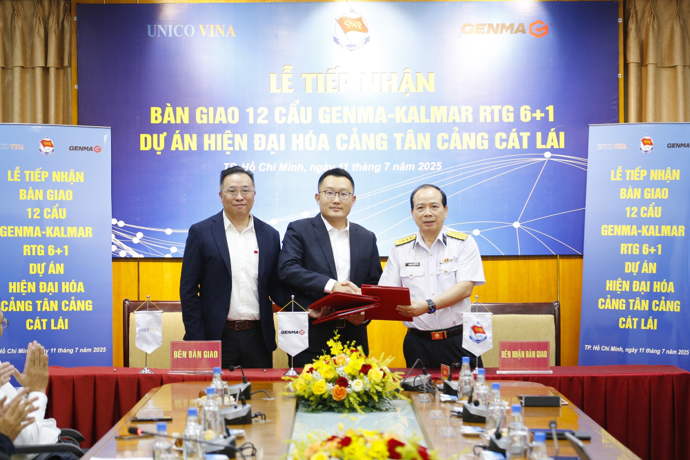 12臺GENMA品牌輪胎吊成功交付丨獲越南當(dāng)?shù)孛襟w廣泛關(guān)注(圖1) 12臺GENMA品牌輪胎吊成功交付丨獲越南當(dāng)?shù)孛襟w廣泛關(guān)注(圖1)