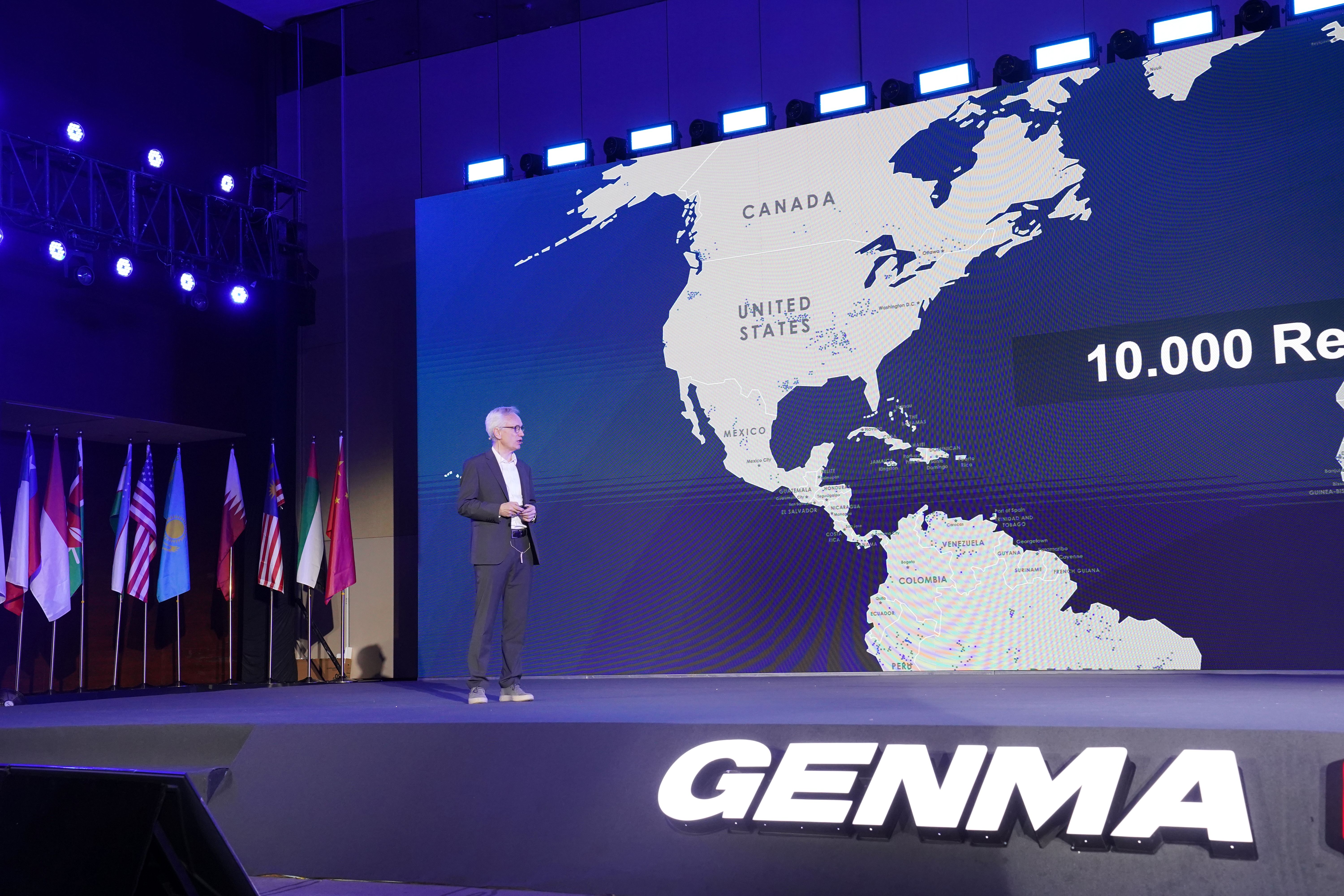 潤(rùn)邦股份第四屆全球銷(xiāo)售大會(huì)在南通成功舉辦，全球近 400 位嘉賓共繪高端裝備新藍(lán)圖(圖7)